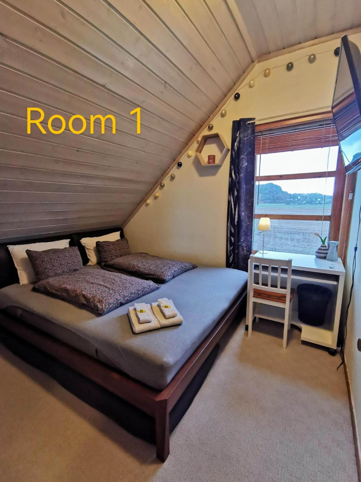 Mikael'S Bed & Spa Apartment ซานเดฟยอร์ด ภายนอก รูปภาพ
